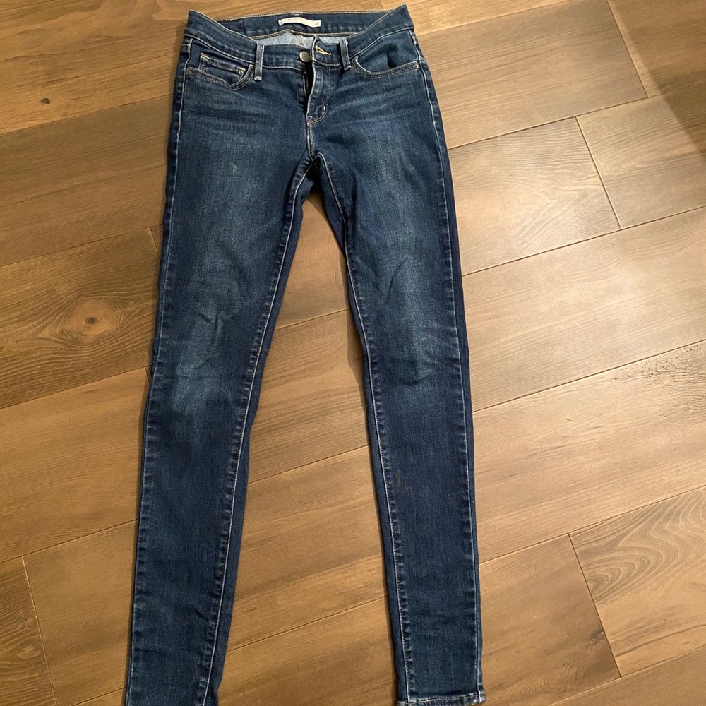 710 Levi’s super skinny jeans
